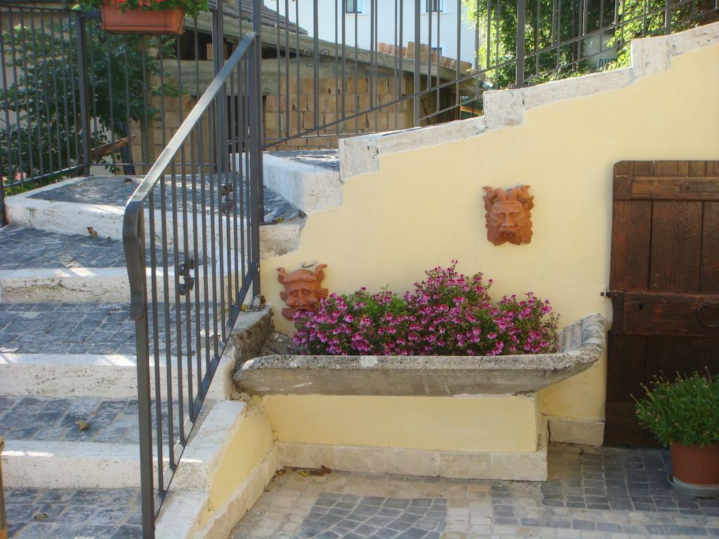 Residence Villa Valsi Santo Stefano Di Sessanio Exterior photo